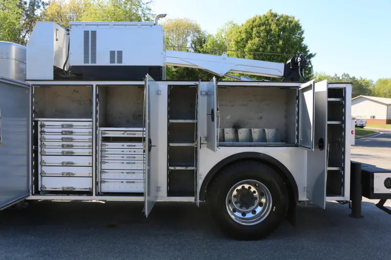 2021 Kenworth T270, Under CDL, 14′ IMT Body, 10k 30′ Crane, 151k Miles, PX7, Allison Auto — Bed 4