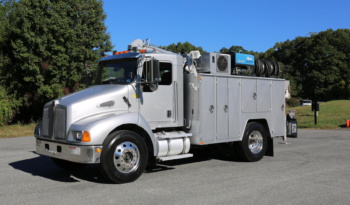 2007 Kenworth T300, 99k Miles, 10 Speed, 300hp C7, 4400 Hours, Stellar 10620, Lube Skid, Under CDL full