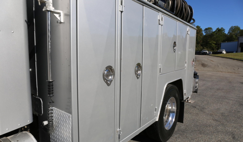 2007 Kenworth T300, 99k Miles, 10 Speed, 300hp C7, 4400 Hours, Stellar 10620, Lube Skid, Under CDL full
