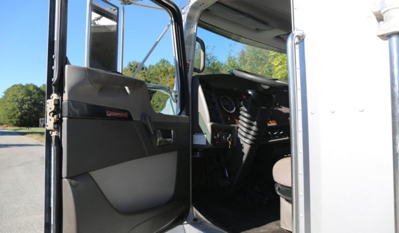 2007 Kenworth T300, 99k Miles, 10 Speed, 300hp C7, 4400 Hours, Stellar 10620, Lube Skid, Under CDL full