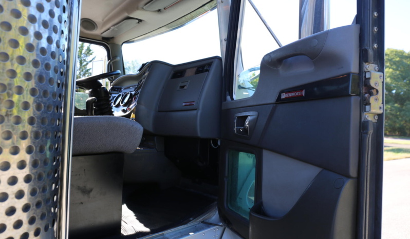 2007 Kenworth T300, 99k Miles, 10 Speed, 300hp C7, 4400 Hours, Stellar 10620, Lube Skid, Under CDL full