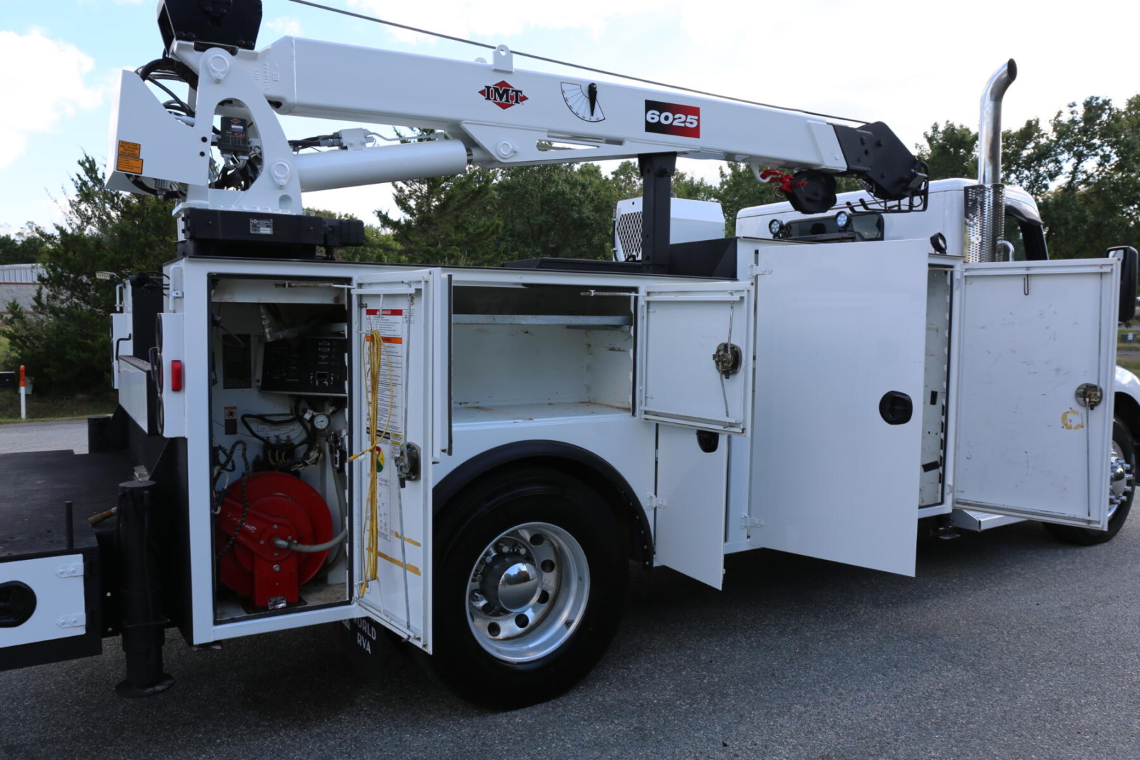 2024 Peterbilt 537 Mechanics Truck, PX9 Diesel, 14′ IMT Dominator Bed, 10,500 Crane, 42k Miles, 1800 Hours — photo 24
