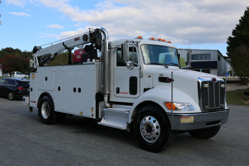 2017 Peterbilt 337 Mechanics Truck, 14′ IMT Bed, Lube Skid, 10k Crane, 30′ Reach, Lincoln Welder, 192k Miles, 7400 Hours — photo 2