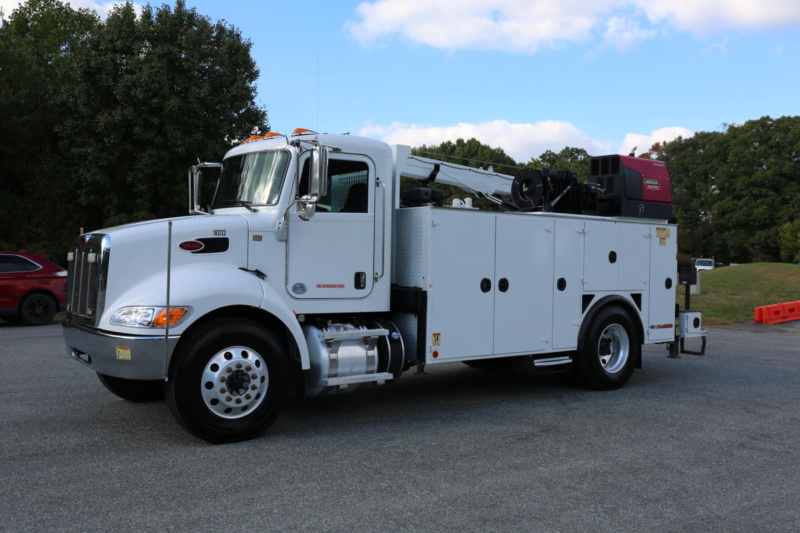 2017 Peterbilt 337 Mechanics Truck, 14′ IMT Bed, Lube Skid, 10k Crane, 30′ Reach, Lincoln Welder, 192k Miles, 7400 Hours — photo 9