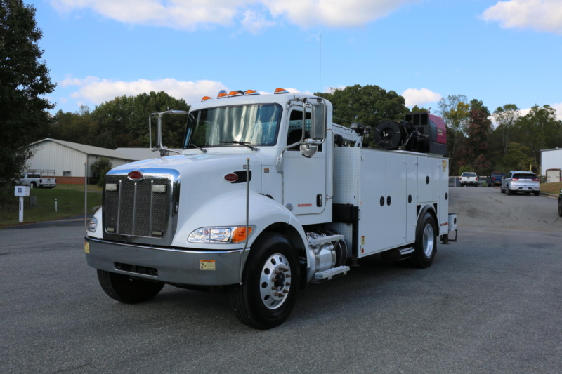 2017 Peterbilt 337 Mechanics Truck, 14′ IMT Bed, Lube Skid, 10k Crane, 30′ Reach, Lincoln Welder, 192k Miles, 7400 Hours — photo 10