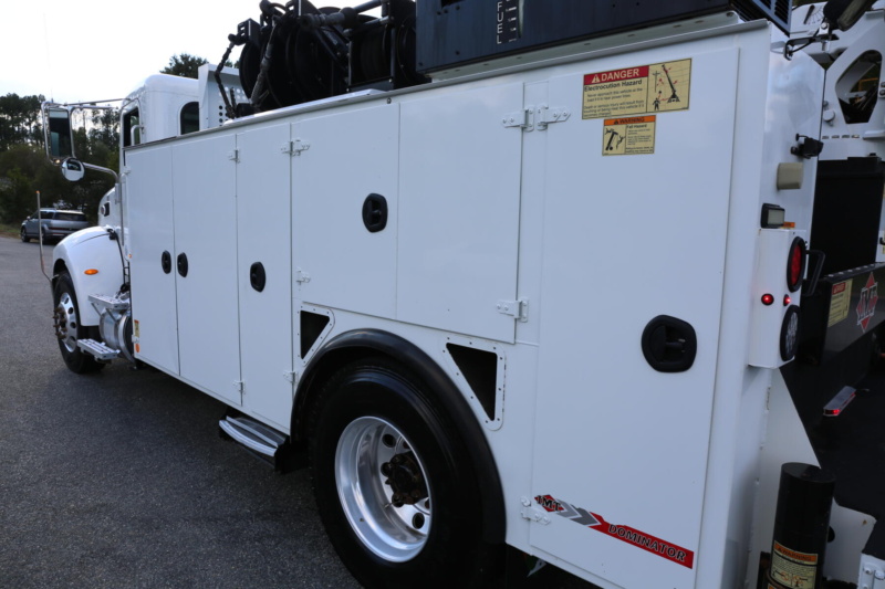 2017 Peterbilt 337 Mechanics Truck, 14′ IMT Bed, Lube Skid, 10k Crane, 30′ Reach, Lincoln Welder, 192k Miles, 7400 Hours — photo 13