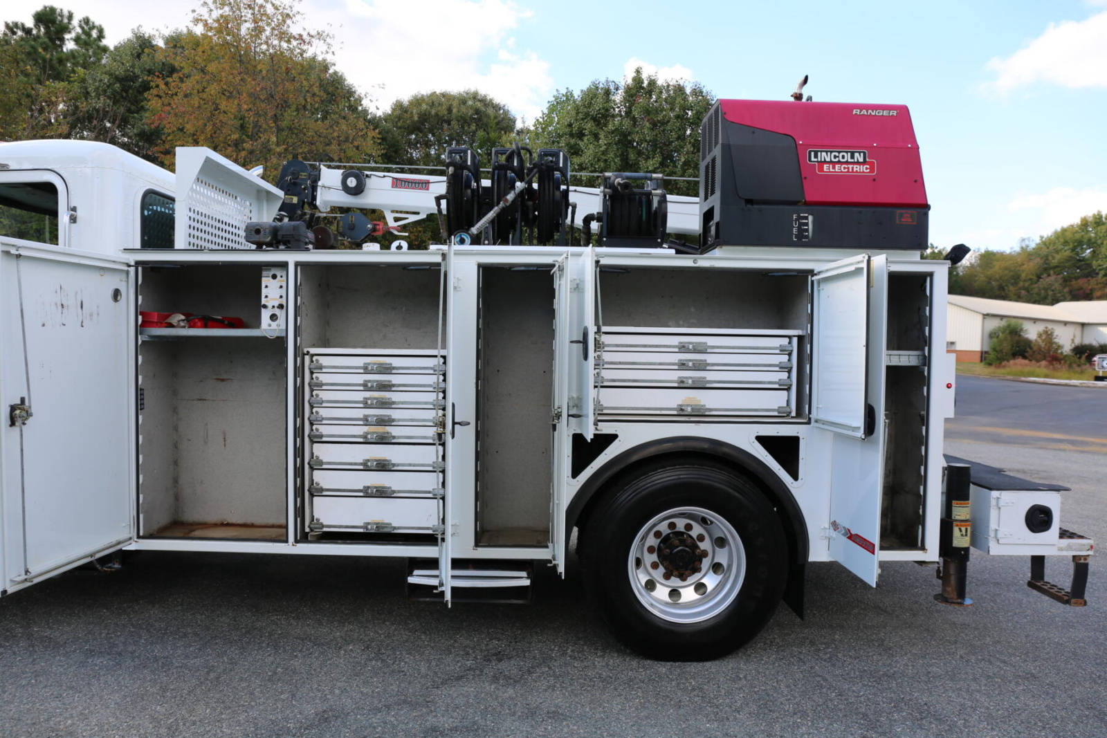 2017 Peterbilt 337 Mechanics Truck, 14′ IMT Bed, Lube Skid, 10k Crane, 30′ Reach, Lincoln Welder, 192k Miles, 7400 Hours — photo 14