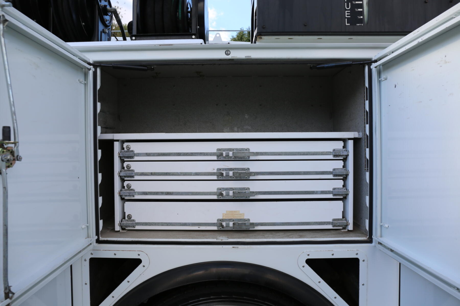2017 Peterbilt 337 Mechanics Truck, 14′ IMT Bed, Lube Skid, 10k Crane, 30′ Reach, Lincoln Welder, 192k Miles, 7400 Hours — photo 18