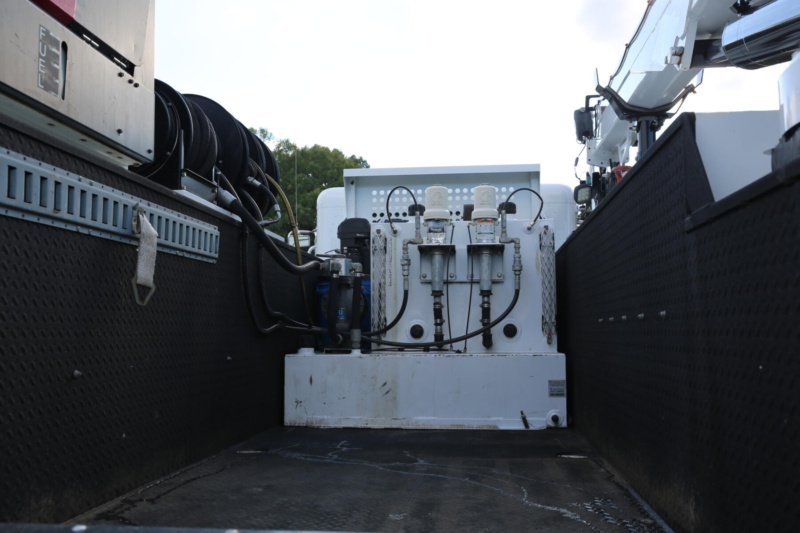 2017 Peterbilt 337 Mechanics Truck, 14′ IMT Bed, Lube Skid, 10k Crane, 30′ Reach, Lincoln Welder, 192k Miles, 7400 Hours — photo 31