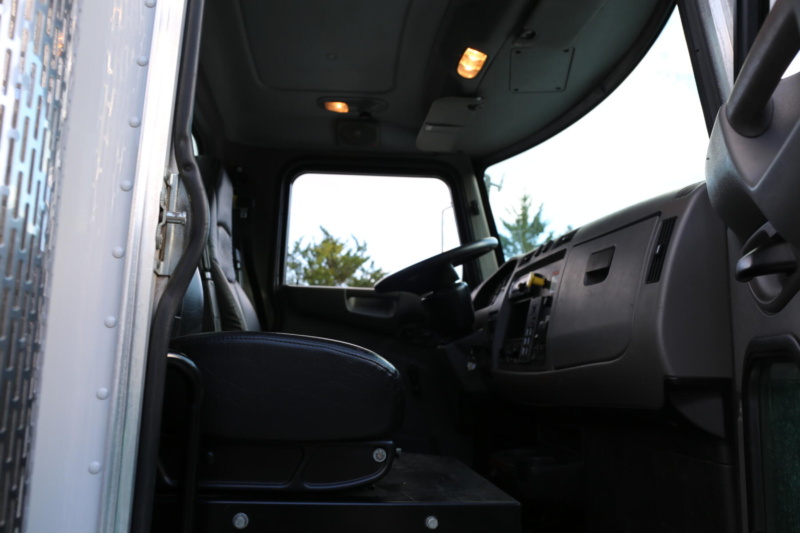 2017 Peterbilt 337 Mechanics Truck, 14′ IMT Bed, Lube Skid, 10k Crane, 30′ Reach, Lincoln Welder, 192k Miles, 7400 Hours — photo 38