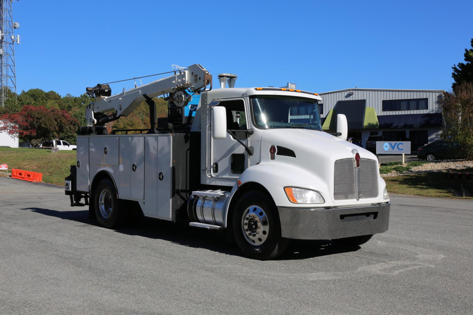 2013 Kenworth T300 - photo