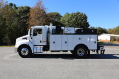 2013 Kenworth T300 - photo