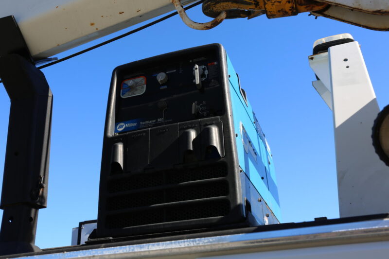 2013 Kenworth T300 - photo