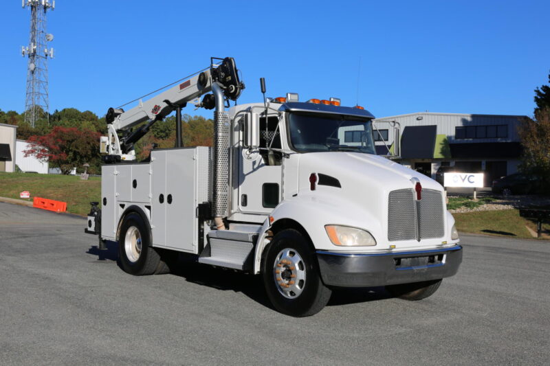 2018 Kenworth T270 IMT 10,000-25 crane - photo
