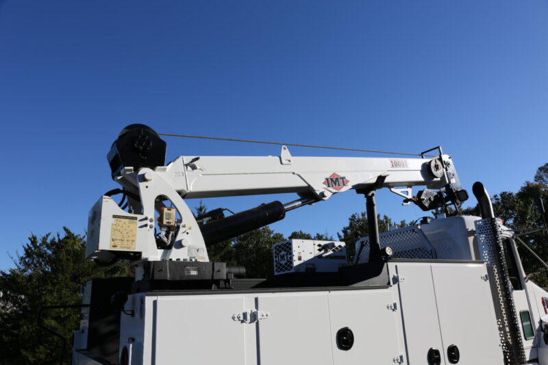 2018 Kenworth T270 IMT 10,000-25 crane - photo